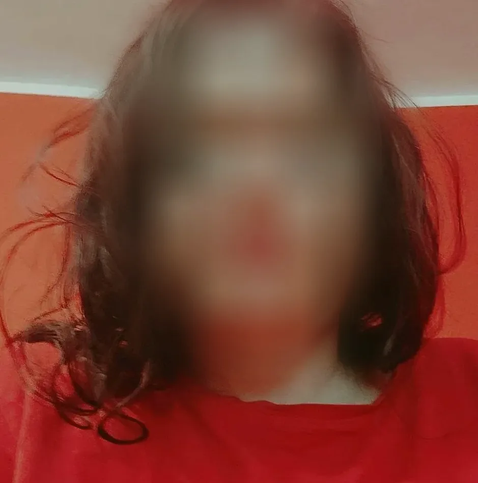 Olivia, 37